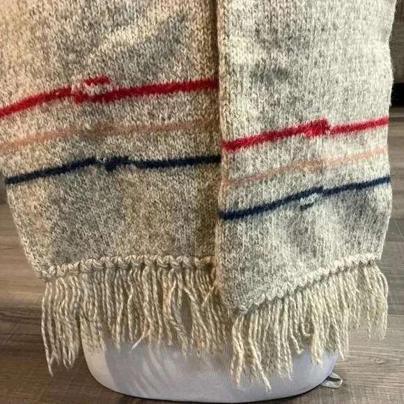 Cream and Red striped Wool Scarf - Picture 3 of 5